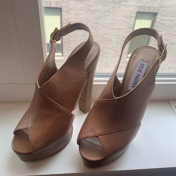 Steve Madden tan heels - Picture 6 of 8
